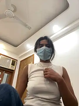 sexyayeshadesi online show from May 19, 2026, 6:04 pm
