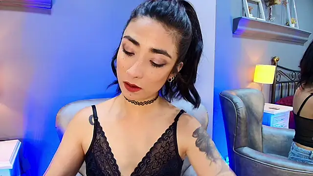 AmbarOishi   online show from March 10, 2026, 3:38 pm