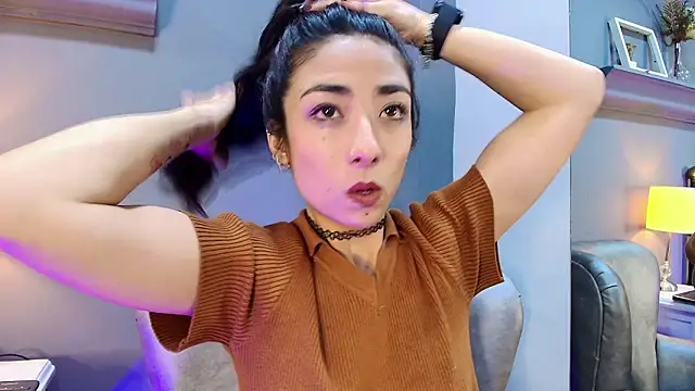 AmbarOishi   online show from March 9, 2026, 3:26 pm