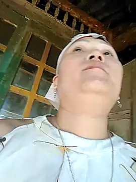 hoami-hot online show from November 15, 2025, 5:11 am