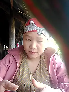 hoami-hot online show from November 25, 2025, 1:50 am