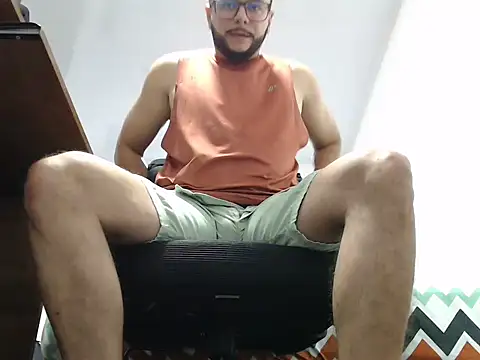 YourDreams17 online show from November 21, 2025, 1:21 pm