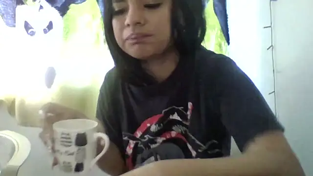 lizmy online show from December 17, 2025, 2:44 pm