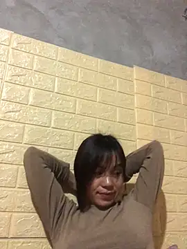 Trangbabylove online show from February 26, 2026, 11:43 am