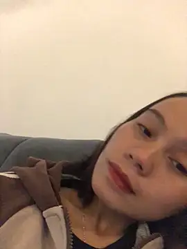 Trangbabylove online show from December 21, 2025, 12:51 pm