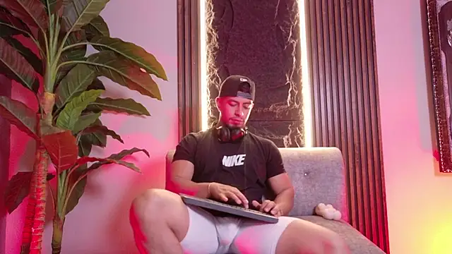 Snapshot of Ethan_king_ chatting on November 20, 2025, 2:40 pm Ethan king online show from November 20, 2025, 2:40 pm