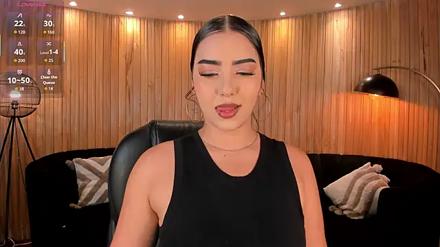 Snapshot of SophieLanne chatting on July 20, 2026, 2:08 am SophieLanne online show from July 20, 2026, 2:08 am