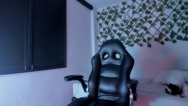 Anny Kiitty online show from February 1, 2026, 4:11 am