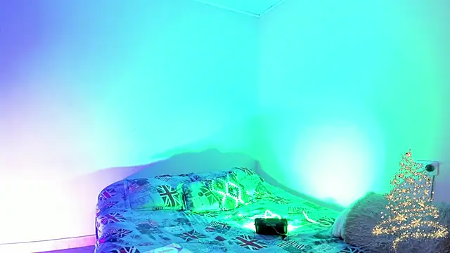 soy-anny1 online show from December 21, 2025, 3:41 am