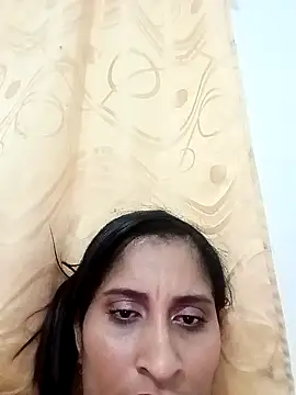 CarolinaNavas33 online show from December 1, 2025, 2:40 pm