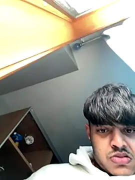 Snapshot of shivvyallthat chatting on November 15, 2025, 7:51 pm shivvyallthat online show from November 15, 2025, 7:51 pm