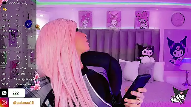 dearAlanaxxx online show from December 18, 2025, 8:45 pm