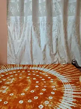 Cute-richa1 online show from April 5, 2026, 6:58 pm