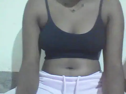 StormzyLeila online show from November 21, 2025, 3:05 am