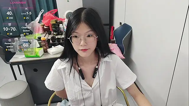 Snapshot of xlin-baby chatting on May 24, 2026, 4:18 pm xlin-baby online show from May 24, 2026, 4:18 pm
