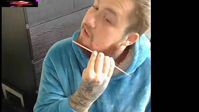 ThatAltGuy online show from November 18, 2025, 9:45 am