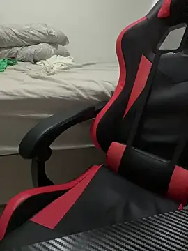 Snapshot of oIAcyber chatting on November 26, 2025, 5:13 pm oIAcyber online show from November 26, 2025, 5:13 pm