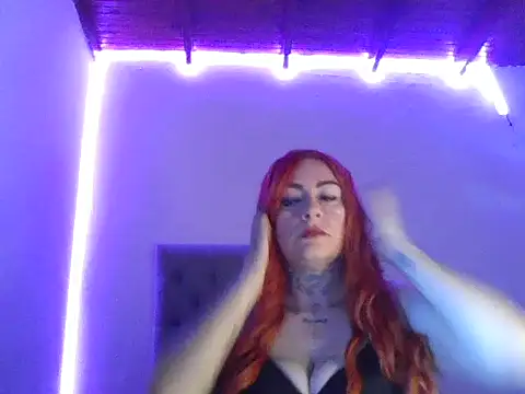 Nina-foxx online show from January 18, 2026, 11:24 am