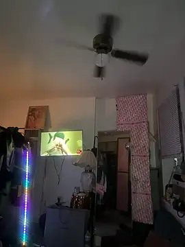 Motherbigbus online show from March 28, 2026, 10:49 am