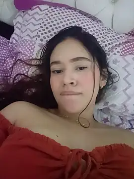 emy ross  online show from December 15, 2025, 12:27 am