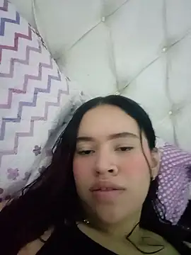 emy ross  online show from December 17, 2025, 10:59 pm