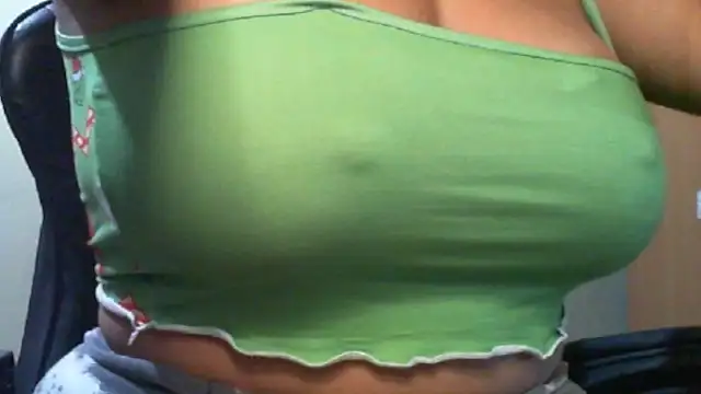 DiivaMarii online show from April 18, 2026, 7:18 pm