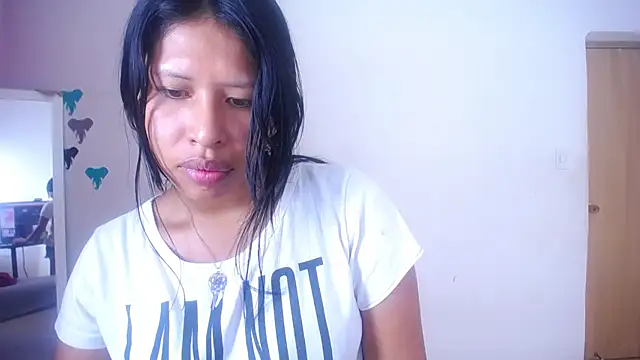 Snapshot of Secrett_desiree chatting on November 25, 2025, 7:58 pm Secrett desiree online show from November 25, 2025, 7:58 pm