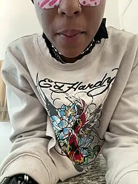 Snapshot of tareefa chatting on February 17, 2026, 8:50 pm tareefa online show from February 17, 2026, 8:50 pm