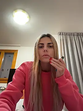 Snapshot of feliciafelon chatting on November 28, 2025, 9:04 pm feliciafelon online show from November 28, 2025, 9:04 pm