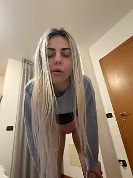 feliciafelon online show from March 12, 2026, 8:02 pm