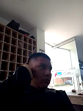 Jeison0323 online show from March 25, 2026, 5:23 pm