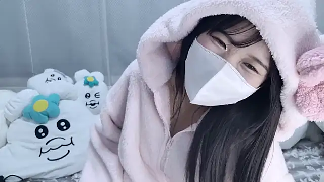 Nemu chan  online show from January 10, 2026, 8:20 am