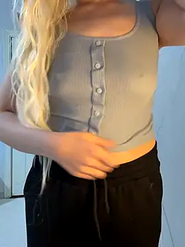 Manolya3434 online show from November 28, 2025, 9:48 pm