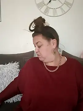 Snapshot of Nova-WiseX chatting on December 2, 2025, 11:34 am Nova-WiseX online show from December 2, 2025, 11:34 am