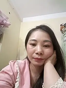 Moon-night222 online show from December 14, 2025, 1:06 pm