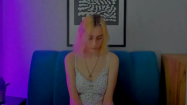 MiilaGlow online show from February 26, 2026, 2:06 pm