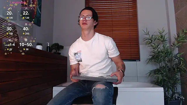 Brandon starkk online show from February 5, 2026, 12:01 pm