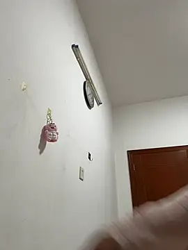 lili-8979 online show from March 4, 2026, 9:39 am