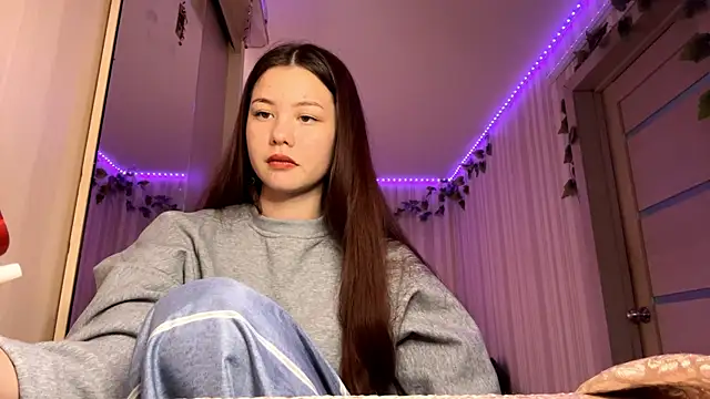 CutieSlim online show from December 16, 2025, 6:06 am