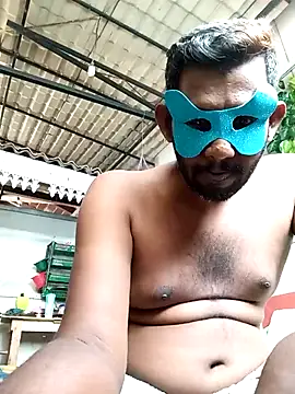 Snapshot of chathu_danu chatting on December 1, 2025, 9:43 am chathu danu online show from December 1, 2025, 9:43 am