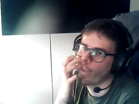 Snapshot of DesertedMonoxide chatting on March 12, 2026, 4:22 pm DesertedMonoxide online show from March 12, 2026, 4:22 pm