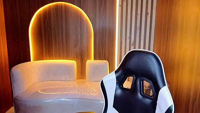 zoe tp online show from February 14, 2026, 1:00 pm