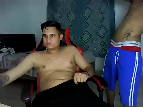 Snapshot of emr_master chatting on November 19, 2025, 6:35 am emr master online show from November 19, 2025, 6:35 am