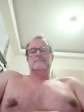 Snapshot of nard53 chatting on December 16, 2025, 8:51 am nard53 online show from December 16, 2025, 8:51 am