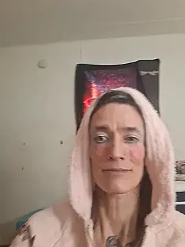 MaitressePomme3 online show from January 19, 2026, 3:27 pm