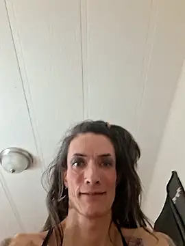 MaitressePomme3 online show from December 15, 2025, 11:42 pm