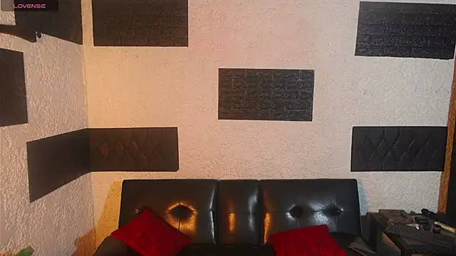 VitoriaCarusso online show from June 12, 2026, 12:41 am