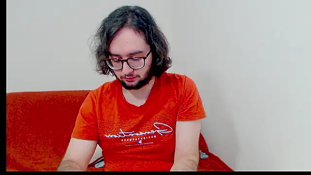 Snapshot of eren_jaeger2000 chatting on March 13, 2026, 3:33 am eren jaeger2000 online show from March 13, 2026, 3:33 am