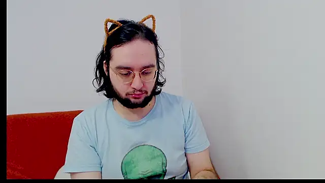 Snapshot of eren_jaeger2000 chatting on March 15, 2026, 5:14 am eren jaeger2000 online show from March 15, 2026, 5:14 am