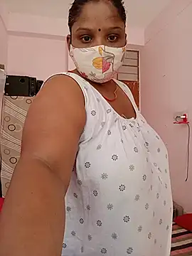 Snapshot of CUTE-LOVE-SWEETS chatting on May 31, 2026, 4:07 am CUTE-LOVE-SWEETS online show from May 31, 2026, 4:07 am